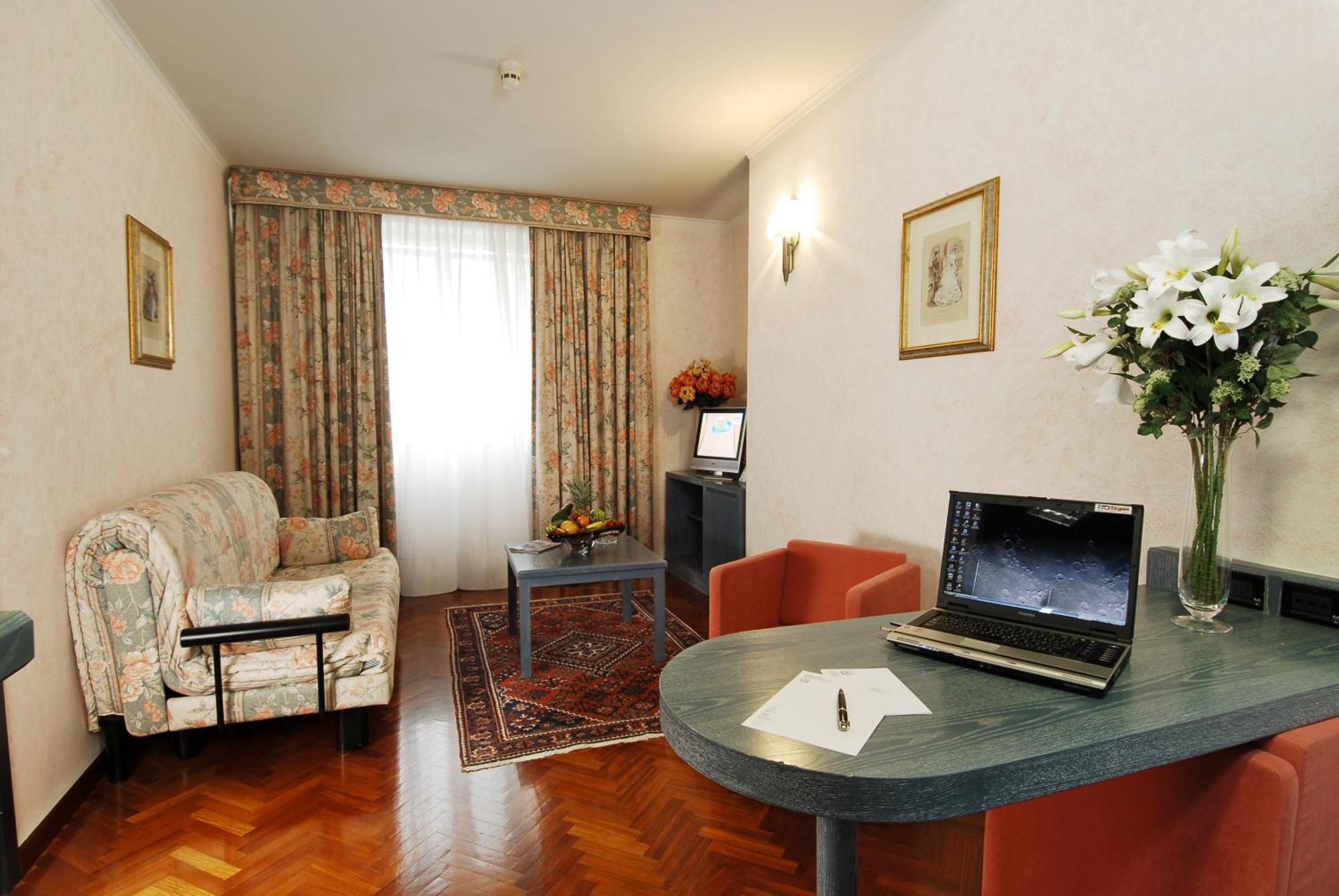 Park Hotel Ripaverde Борго-Сан-Лоренцо Номер фото
