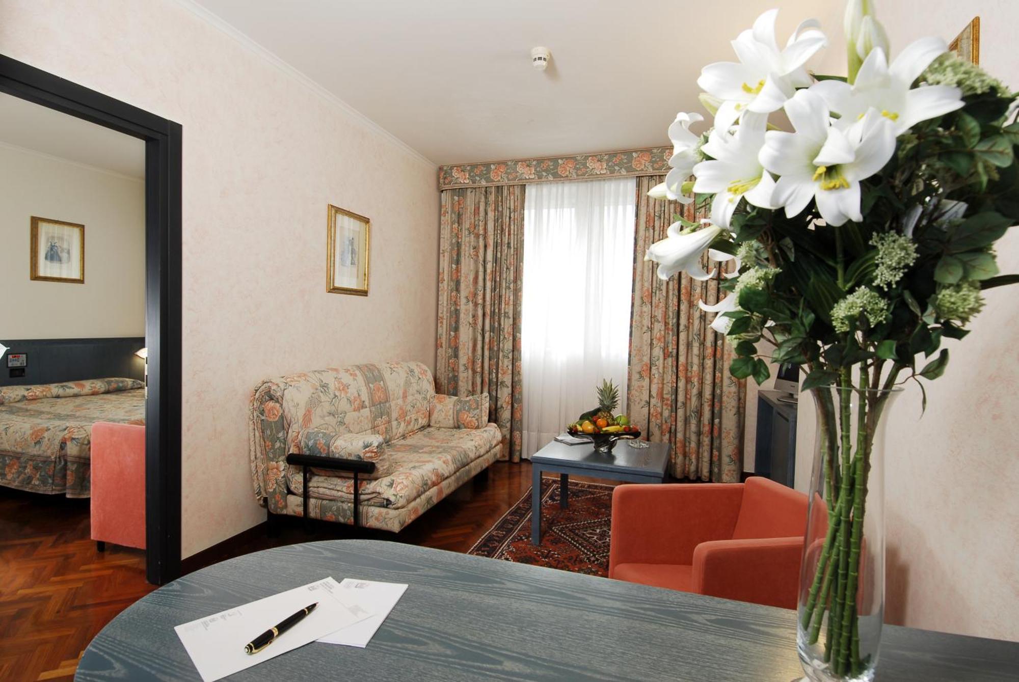 Park Hotel Ripaverde Борго-Сан-Лоренцо Номер фото