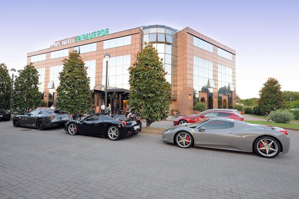 Park Hotel Ripaverde Борго-Сан-Лоренцо Экстерьер фото