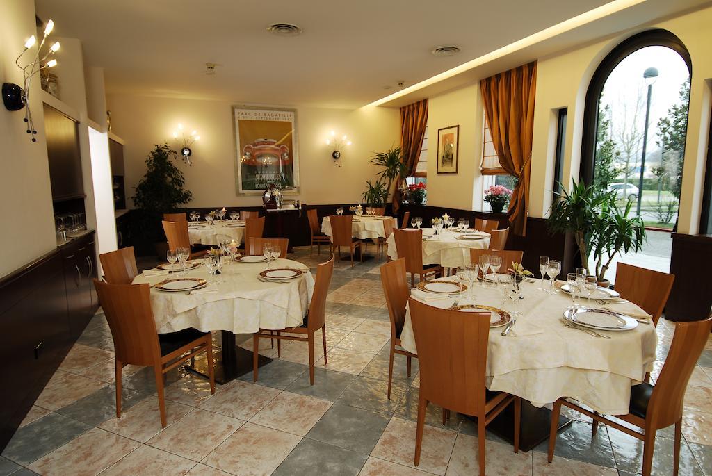 Park Hotel Ripaverde Борго-Сан-Лоренцо Экстерьер фото